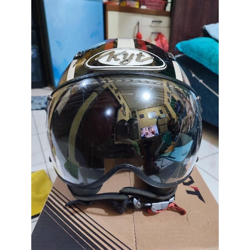 Helm KYT Elsico Second.