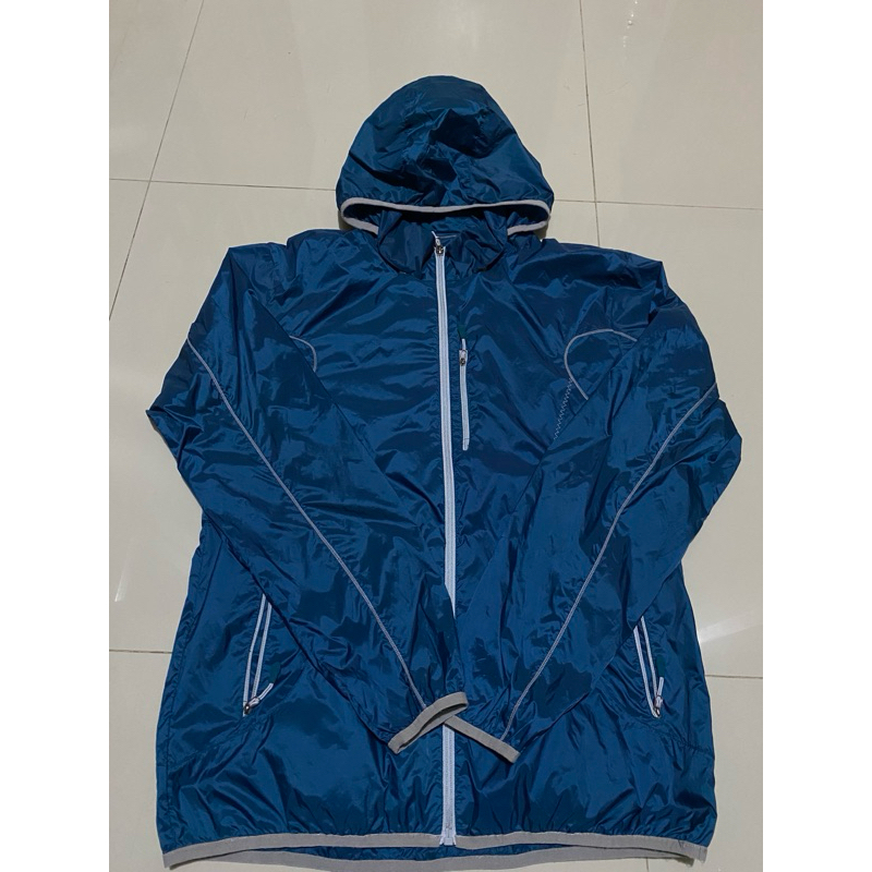 jaket running dan impala