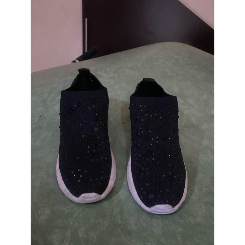 preloved sepatu staccato