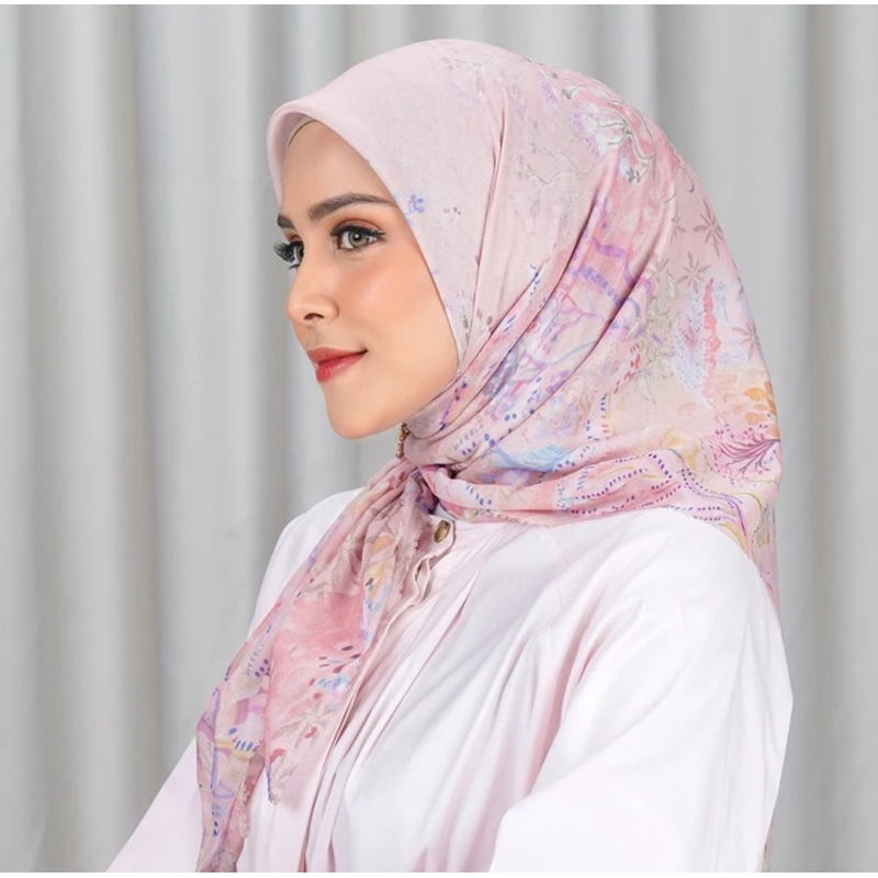 Split Buttonscarves Misool Series Jellyfish