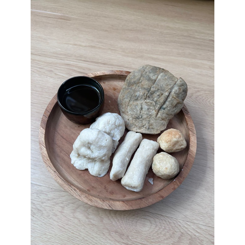 

Pempek Komplit ( Paket Komplit isi 7 )