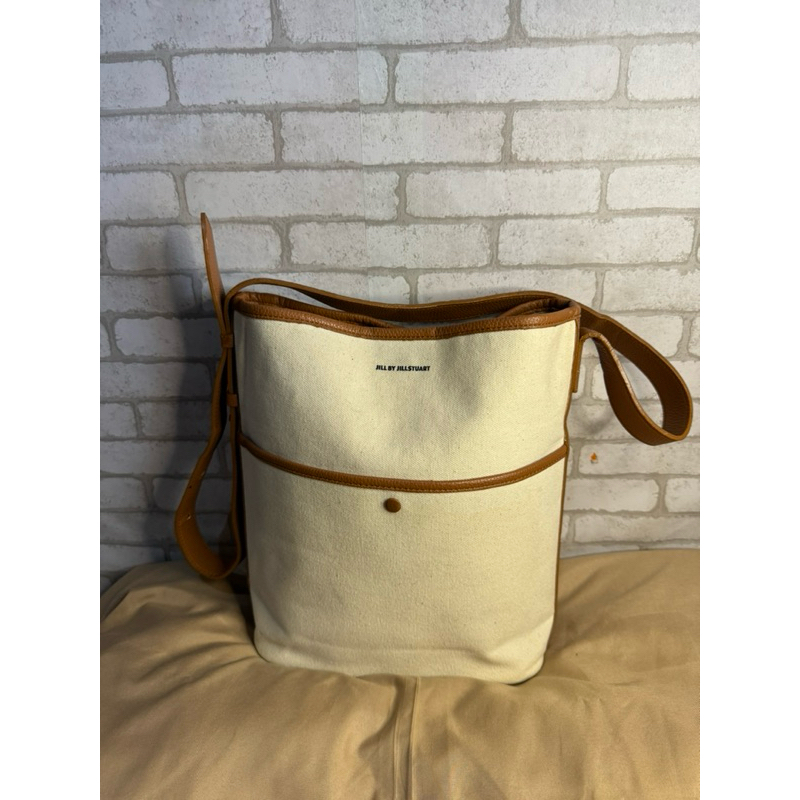 Sling bag hobo jill by jill stuart preloved