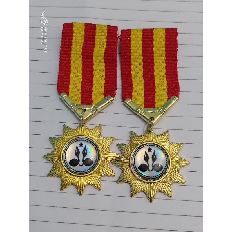 

TISKA LOGAM PREMIUM CUSTOM LOGO SMP SMA PENGGALANG PENEGAK