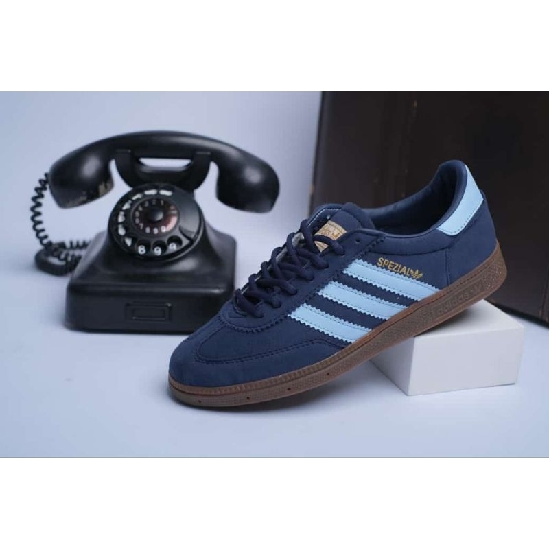 SEPATU SNEAKERS CASUAL ADIDAS HANDBALL SPEZIAL NAVY BLUE ICE GUM (BNIB)