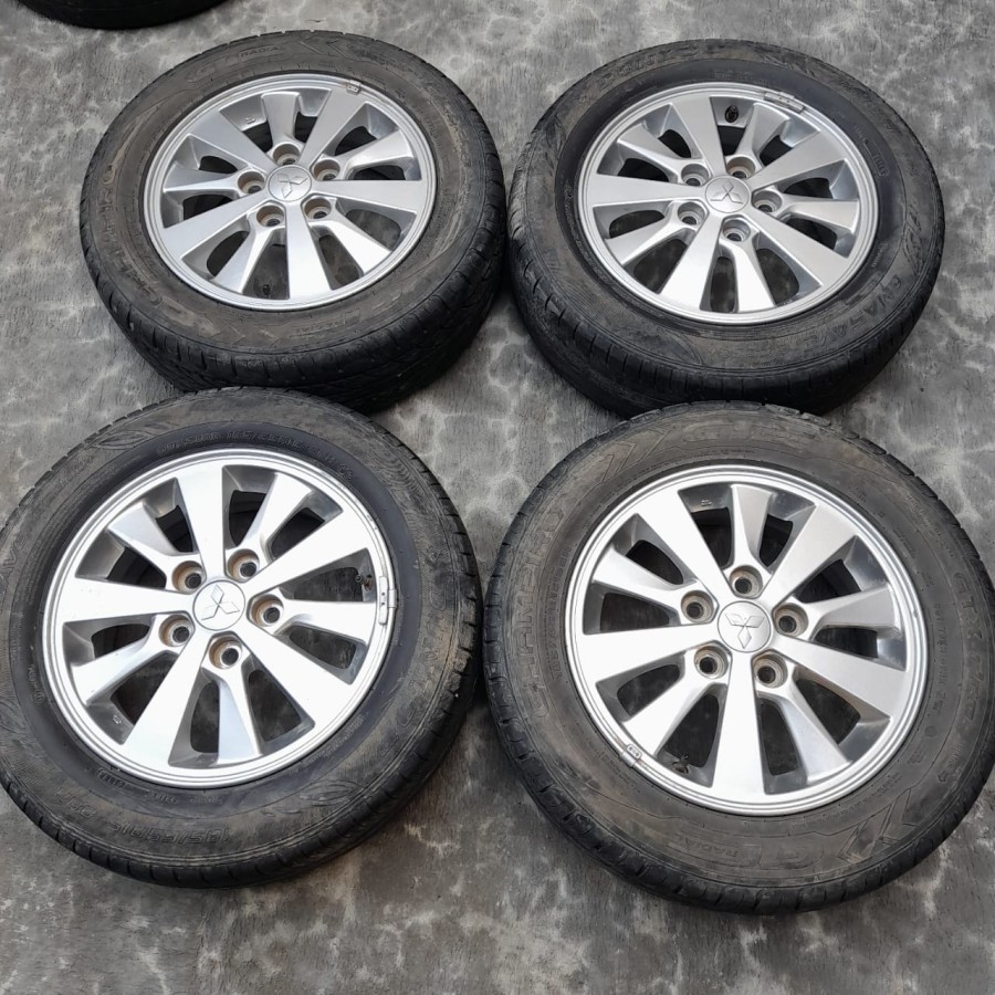 Velg Mobil Bekas Oem X-Pander Ring 15 Baut 5x114,3 Plus Ban 185/65 R15