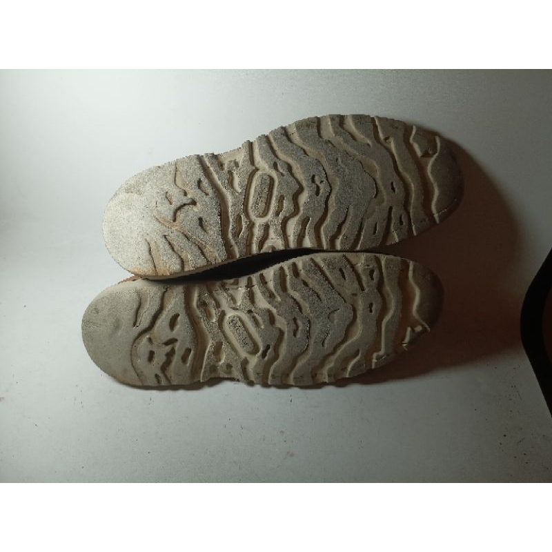 sepatu kulit seken size 39