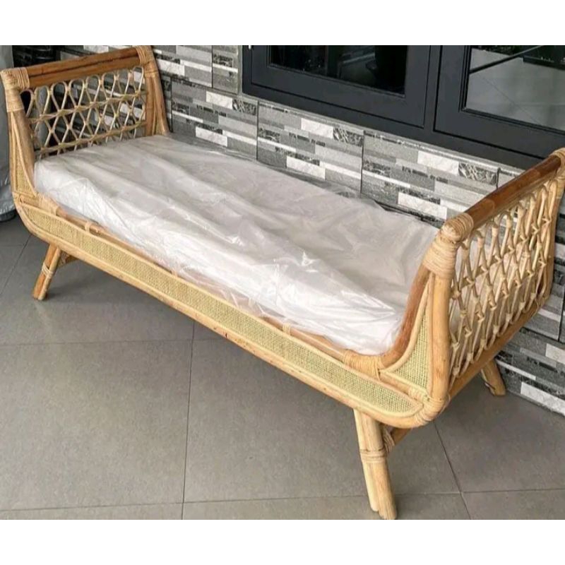 Bench Sofa Rotan Aesthetic Lebar 150cm