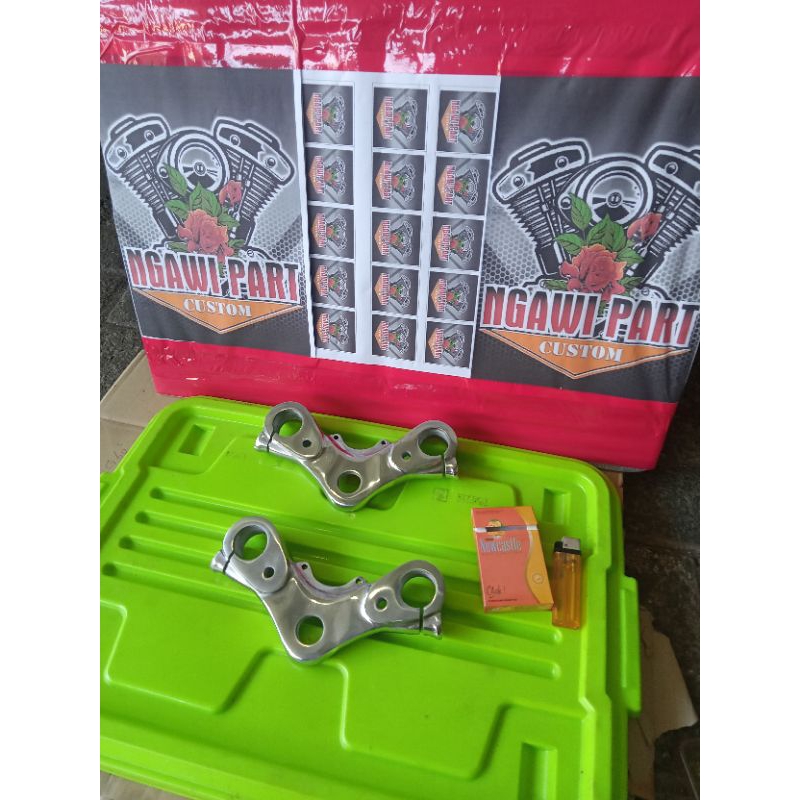 segitiga T atas Suzuki RG R//segitiga stang atas RGR alminium poles