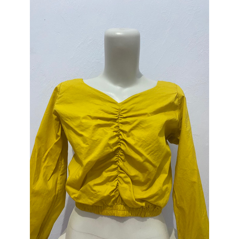 Preloved Ada woman top