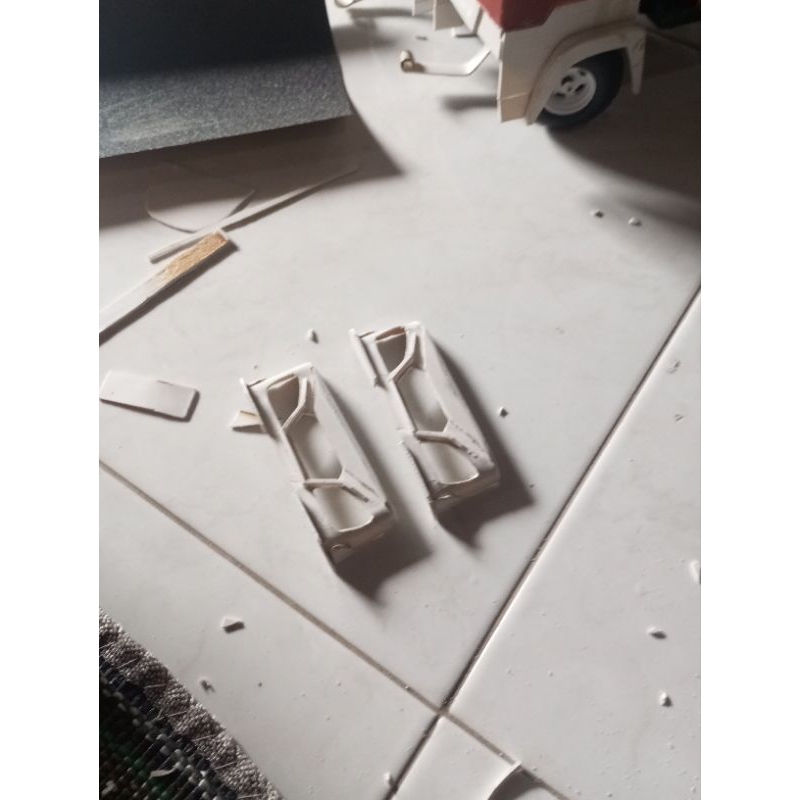bemper miniatur truk plastik