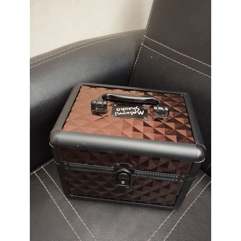 Preloved Beauty Case Masami Shouko