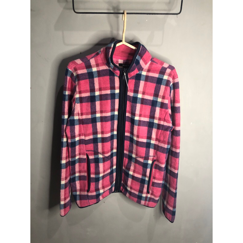 Uniqlo jaket fleece pink