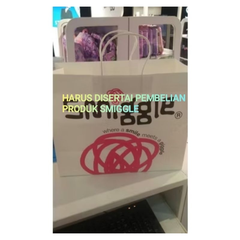 

PAPERBAG/PLASTICBAG SMIGGLE ORI STORE