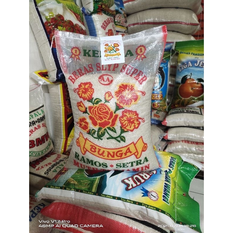 

KHUSUS CARGO BERAS CAP BUNGA/BMW/ROJOLELE 10KG