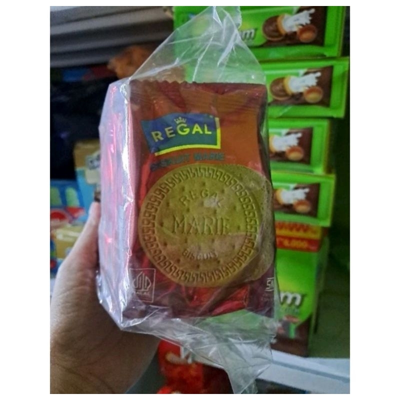 

Biscuit Regal Renceng isi 10 pc