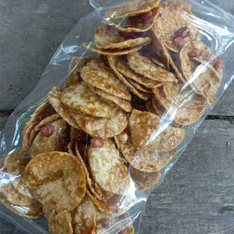 

Opak Caramel Rakik Kacang Pedas manis cabe rawit Original Oleh Snack Kuliner Minang Cemilan Jajanan