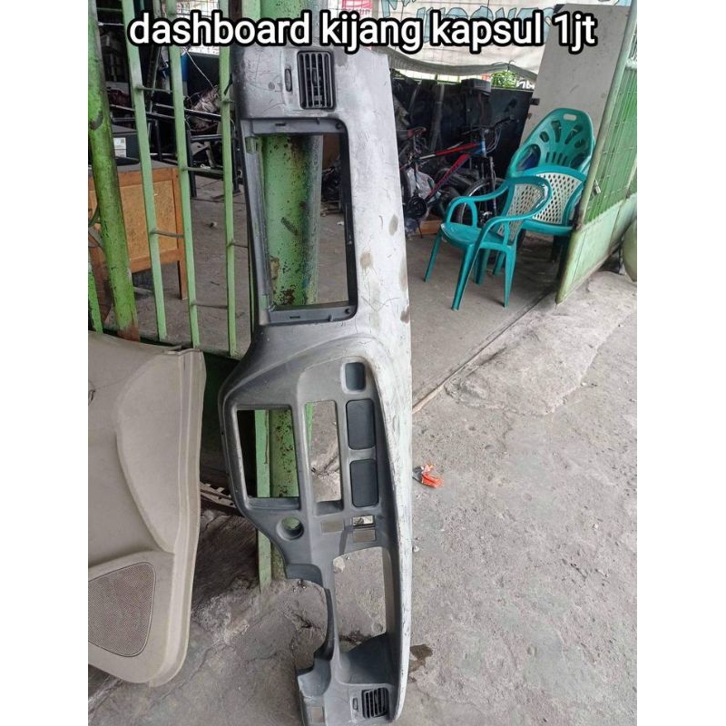 Dashboard kijang kapsul abu