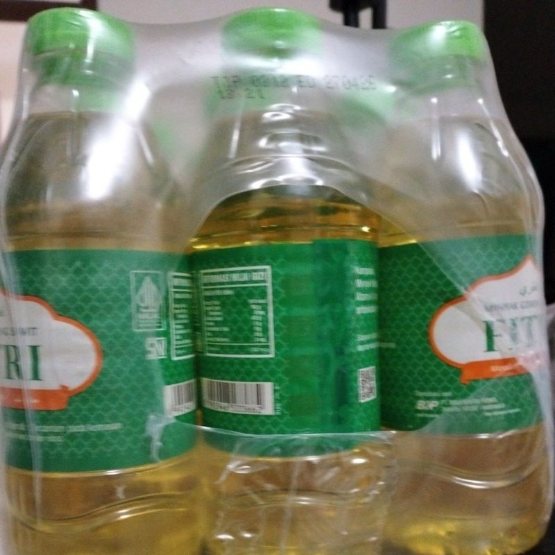 

Minyak botol Fitri 400 ml 1Pak isi 12 pcs