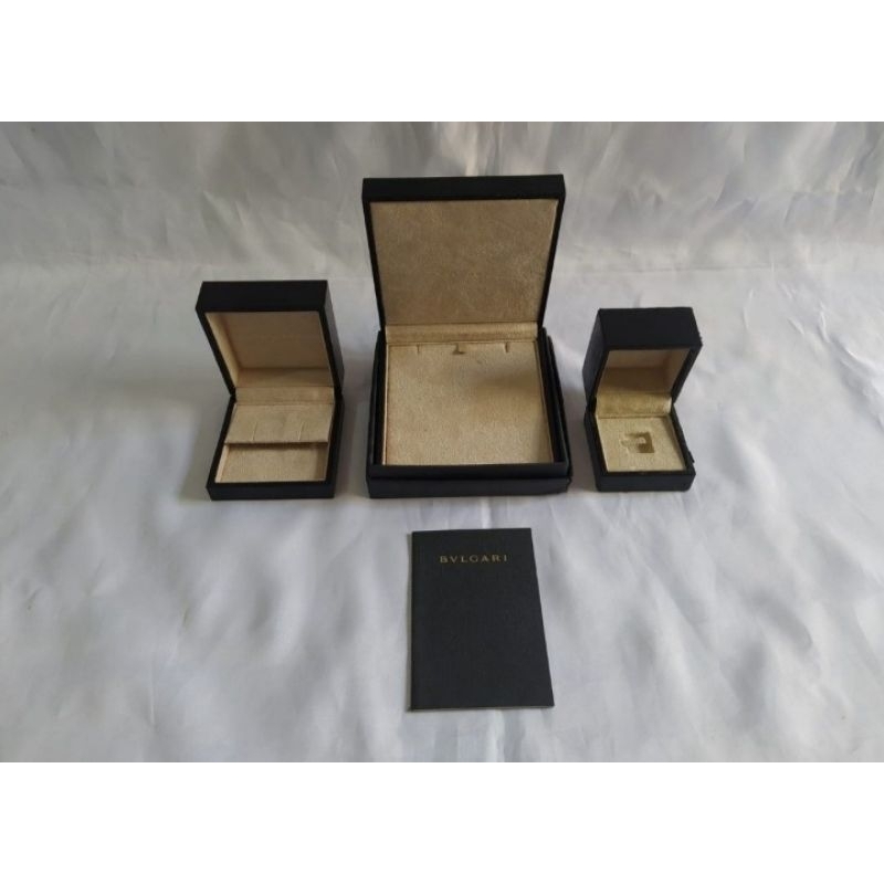 

Kotak Box Bvlgari