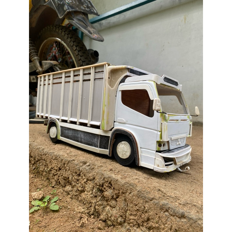 MINIATUR TRUK OLENG DETAIL TERMURAH