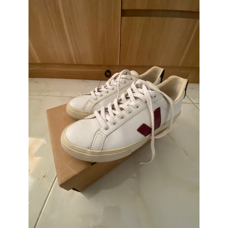 Veja Esplar Logo Leather Preloved