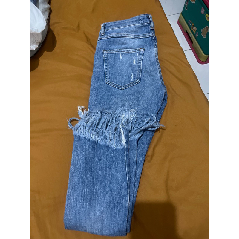 Zara Ripped Jeans Cutbray