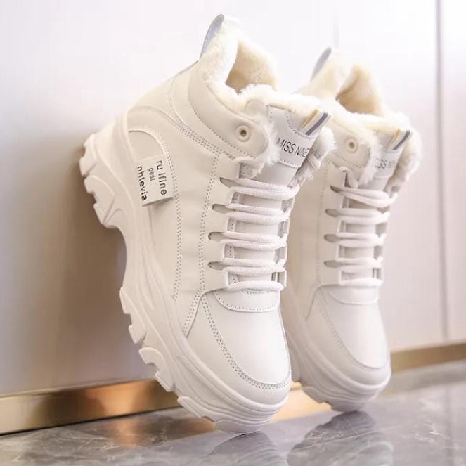 Harga Bagus Sepatu Sekolah Boot Wanita Ala Korea Sepatu Boot Wanita Korean Style Hits 224Sepatu Boot