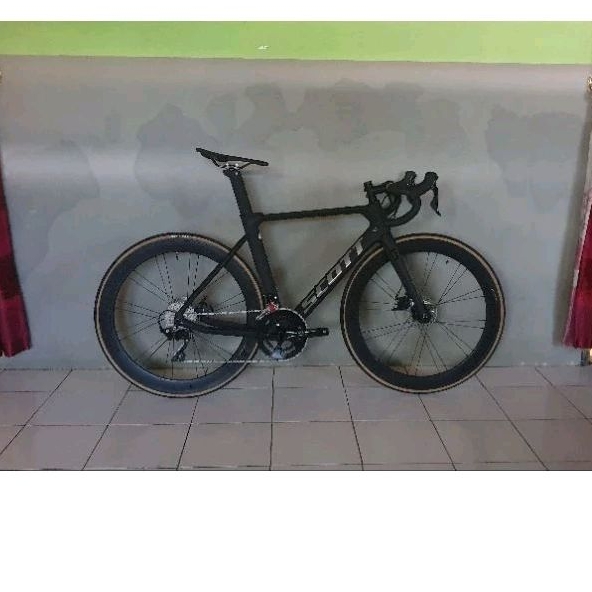 roadbike SCOOT FOIL carbon aero shimano 105