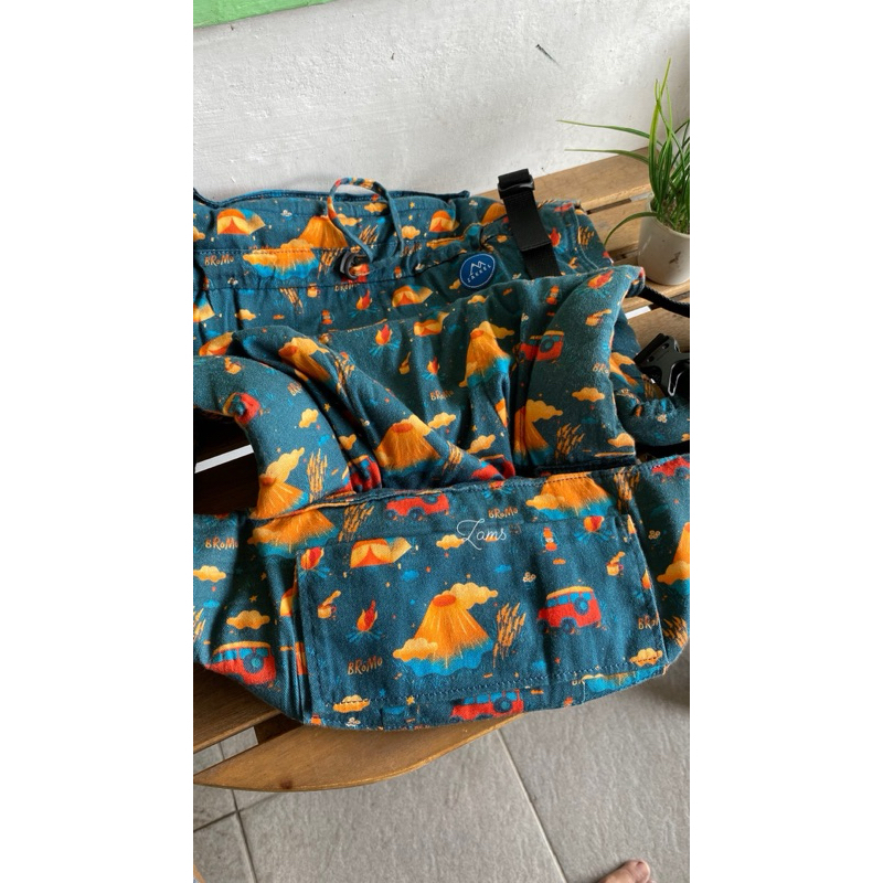 Zakkel shift baby carrier (Preloved)