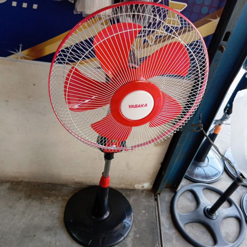 Kipas Yasaka Berdiri 16in 5 baling