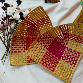 besek bambu-pincukan-piring bambu-piring unik-oleh oleh jogja