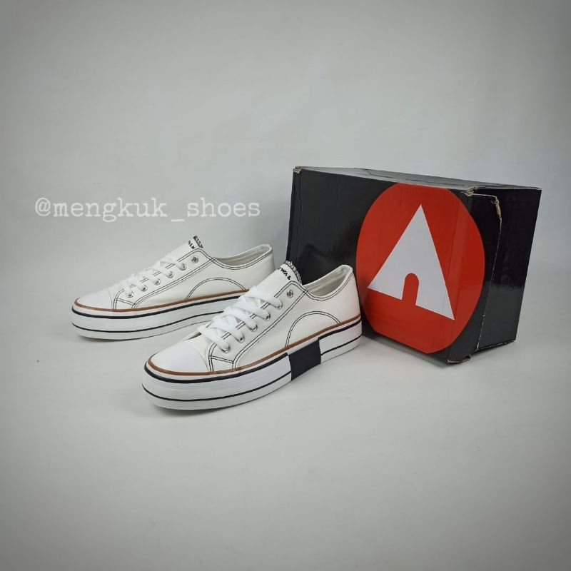 Sneakers Casual WHITE Air Walk Torrence size 44 Original 100% BNIB - CASUAL SNEAKERS