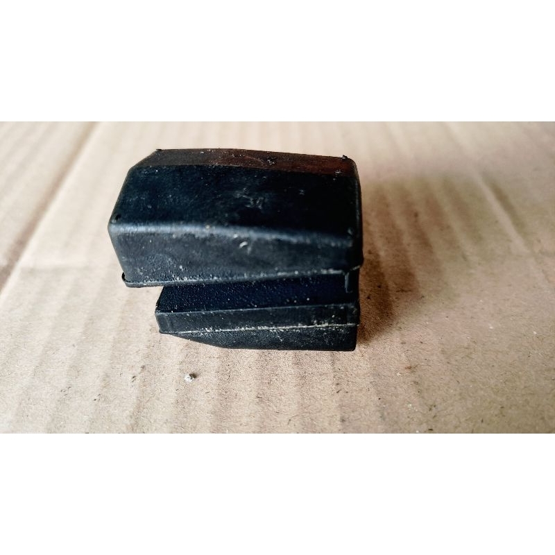 KARET BANTALAN RANGKA SASIS HONDA VARIO 110 KARBU BEAT FI ECO