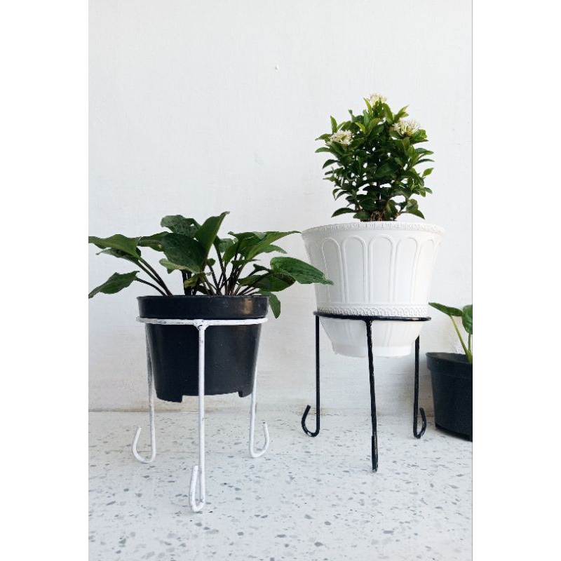 STANDIng POT BUNGA murah /STANDING POT BESI //DUDUKAN POT//STANDING KAKI TIGA//RAK POT BUNGA //ALAS 