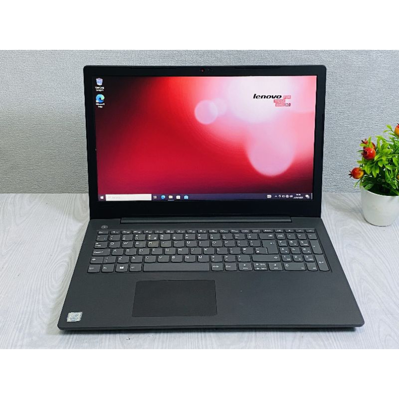 Laptop Lenovo V130-15IKB Core i3 gen 7 4 GB 15'6 Inch