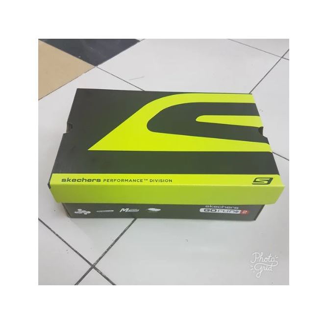

box skechers