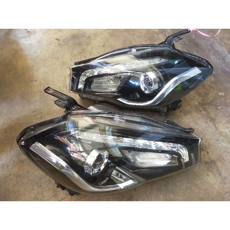 headlamp Suzuki SX4 S-CROOSS 2018 facelift original