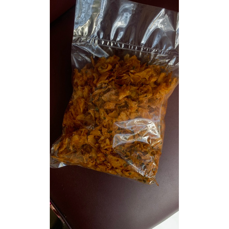 

keripik singkong pedas daun jeruk ( 200gr/500gr)