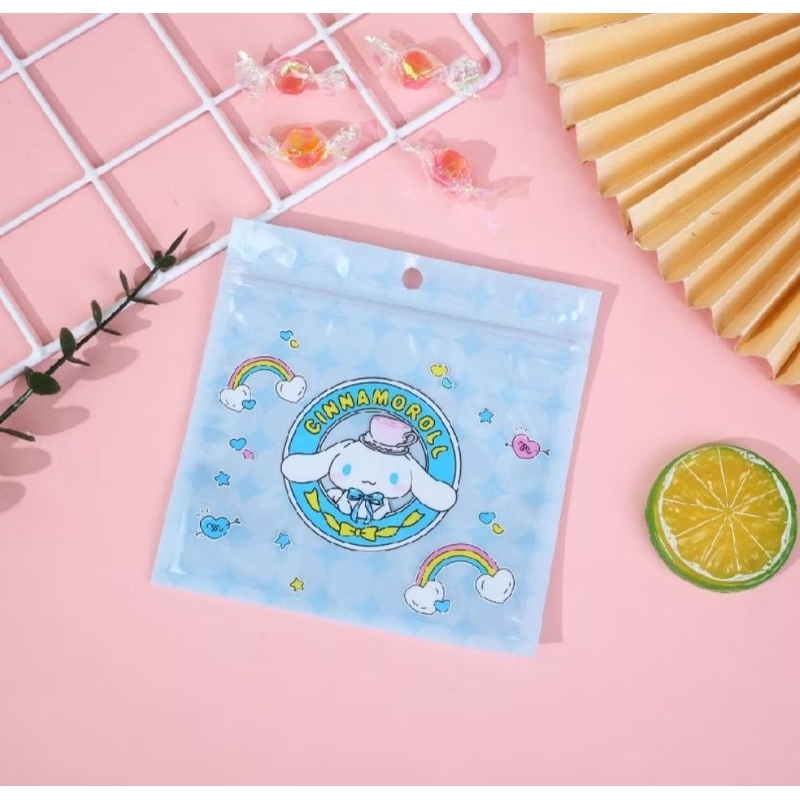 

Plastik Zipper Ukuran 13 X 13 Cm Motif Kartun / Plastik Kemasan Serbaguna / Plastik Souvenir Cantik / Sanrio Collection / Plastik Sanrio