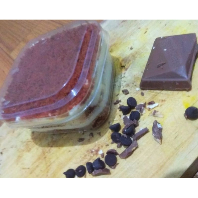 

Red velvet desert box mini