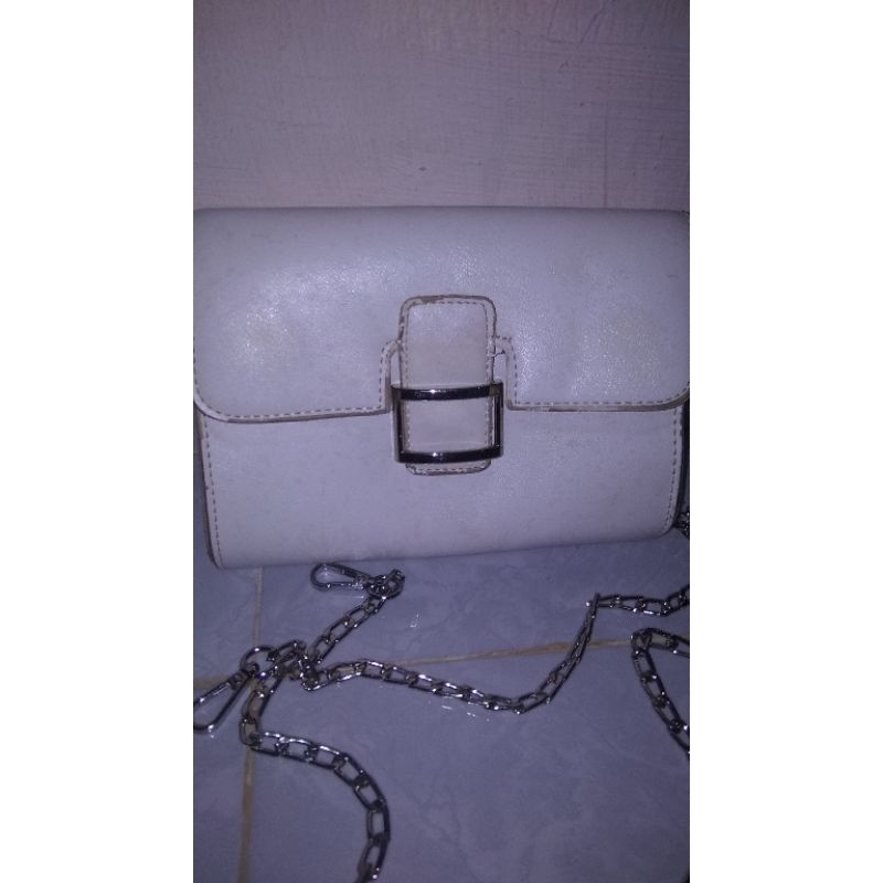 Tas Selempang Wanita Lokal Warna Putih Preloved