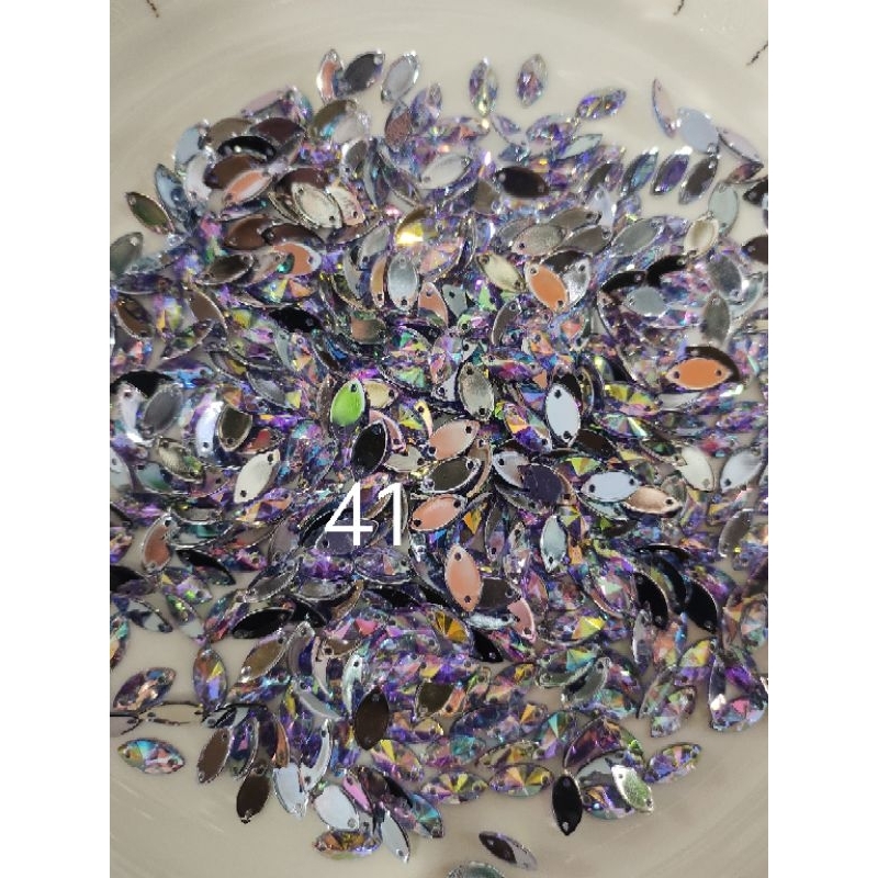 50pcs Payet jahit kristal bentuk daun 6x12