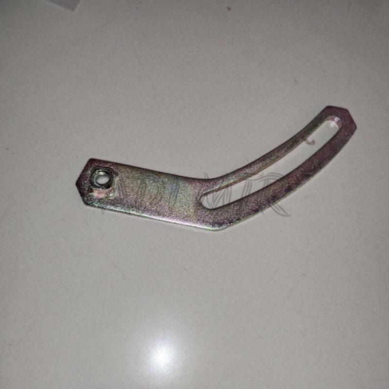 plat stelan dinamo alternator kijang super