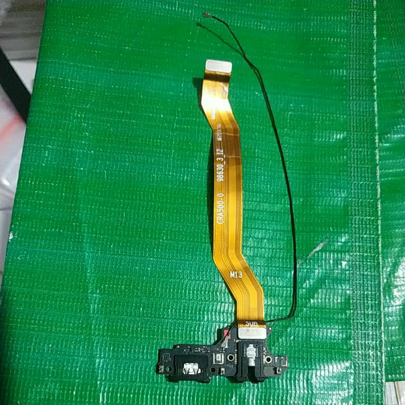 FLEKSIBEL BOARD CAS ANTENA BEKAS REALME C12