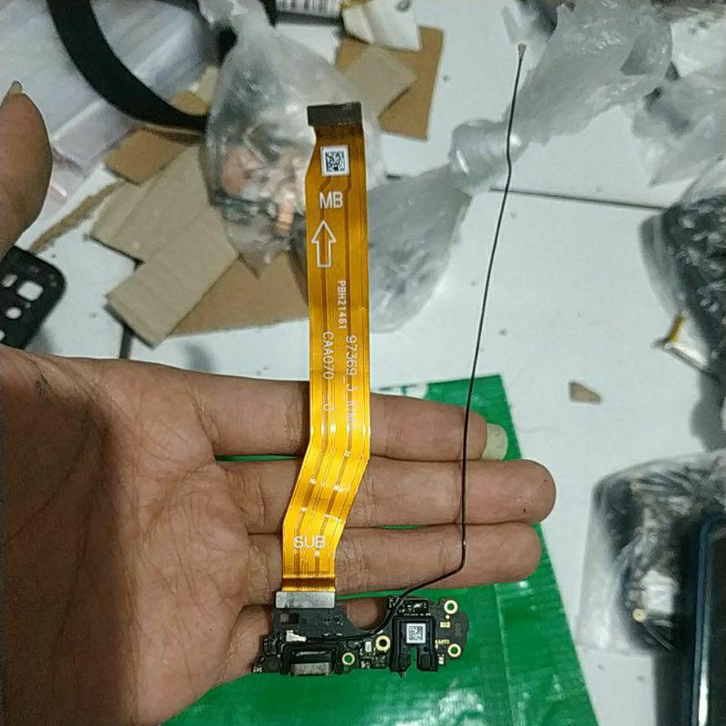 FLEKSIBEL BOARD CAS ANTENA BEKAS OPPO A16