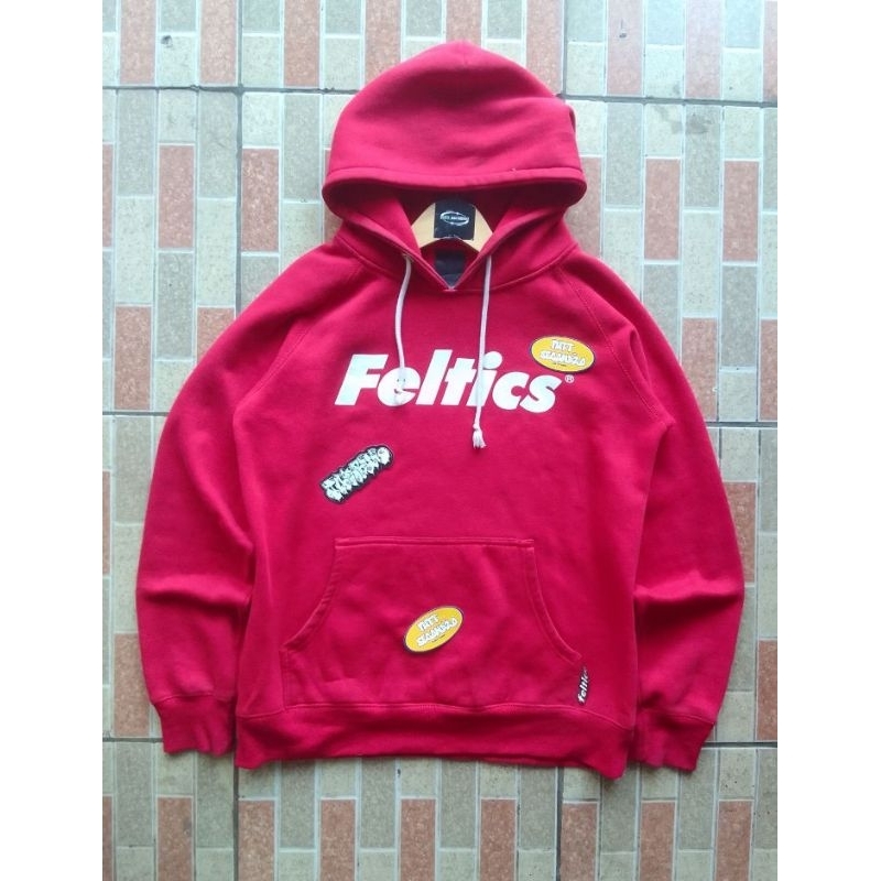 Hoodie feltics merah pekat