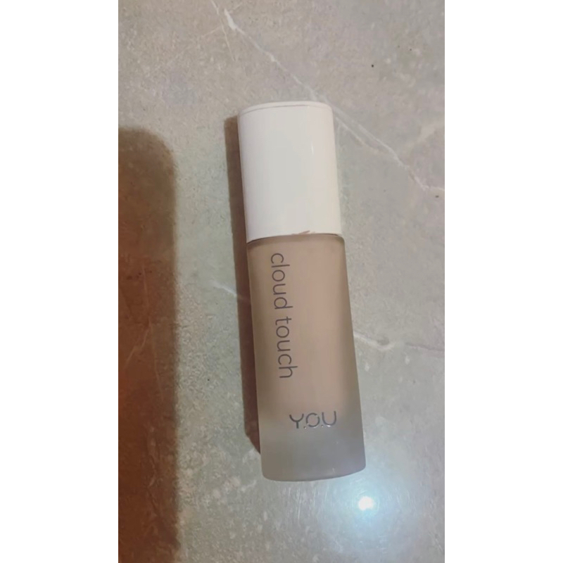Preloved Shade Shell Ivory [READY STOCK] YOU Cloud Touch Blurring Skin Tint | Liquid Foundation | Na