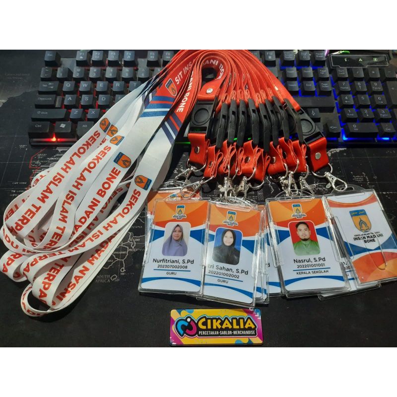 

Paketan Lanyard id card custom