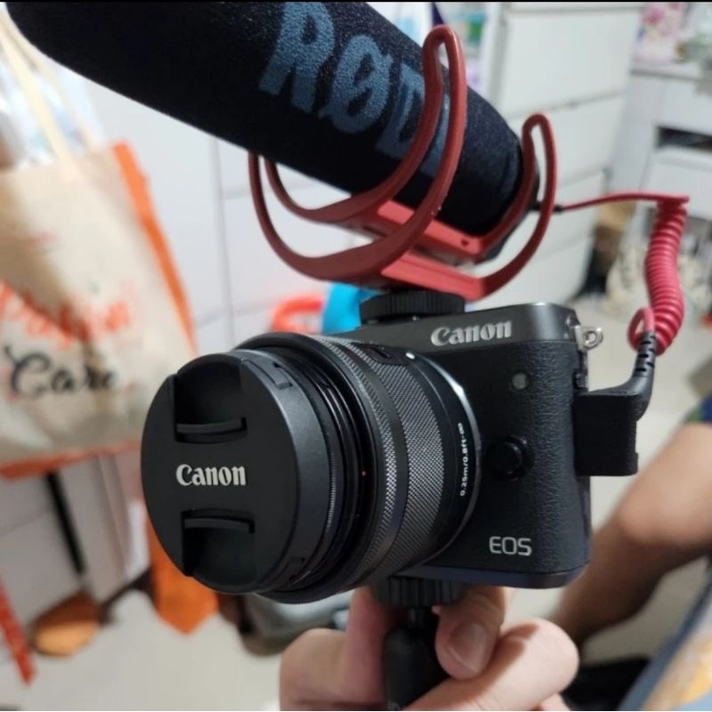 [1 set bundle] Kamera Canon EOS M6 + Rode + Jobby Gorilla Pod + Tripod Fotopro + Godox Led Light Ori