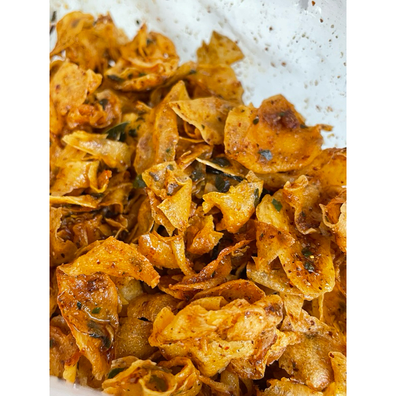 

KERIPIK SINGKONG PEDAS DAUN JERUK CIKRUH BUMBU MELIMPAH